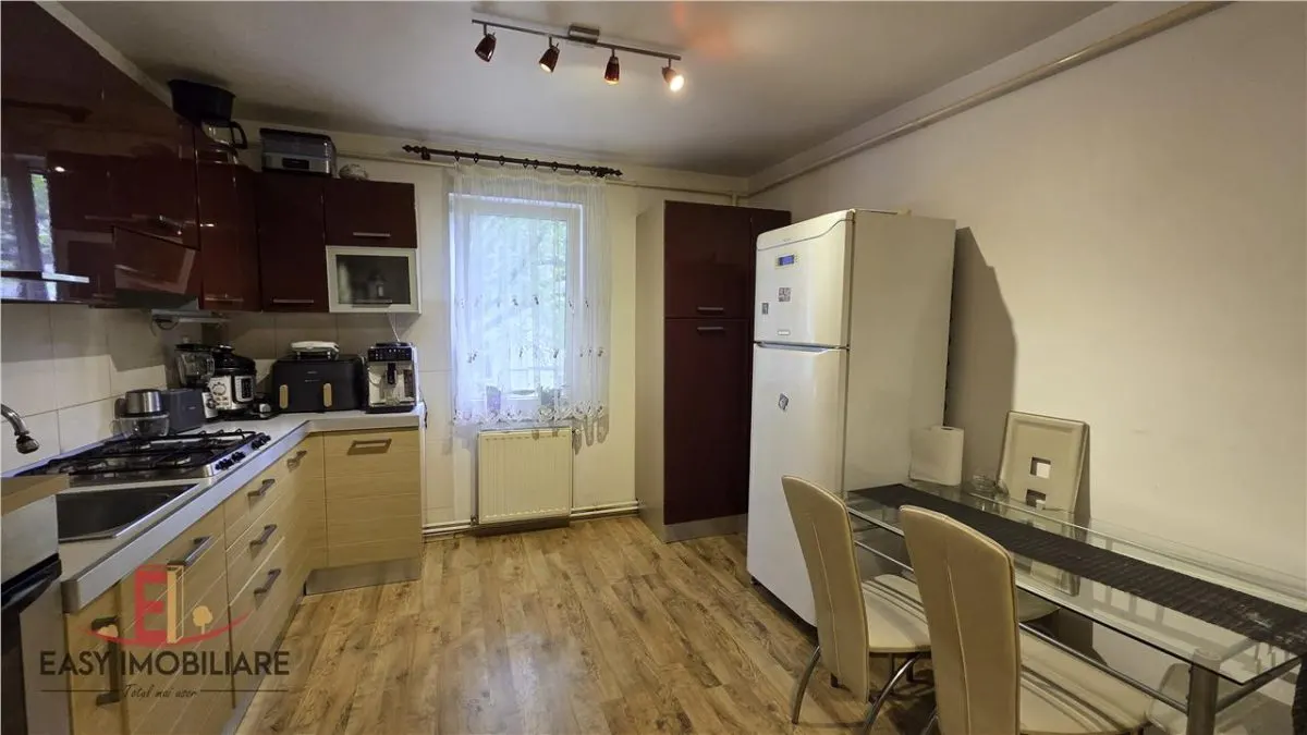 Apartament 2 camere, et 1, George Cosbuc, UMFST, 22 Decembrie - foto 4