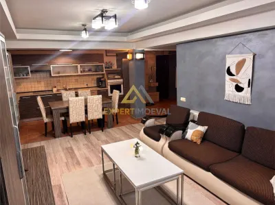 Apartament central 4 camere 80 mp utili etaj 2 - foto 3