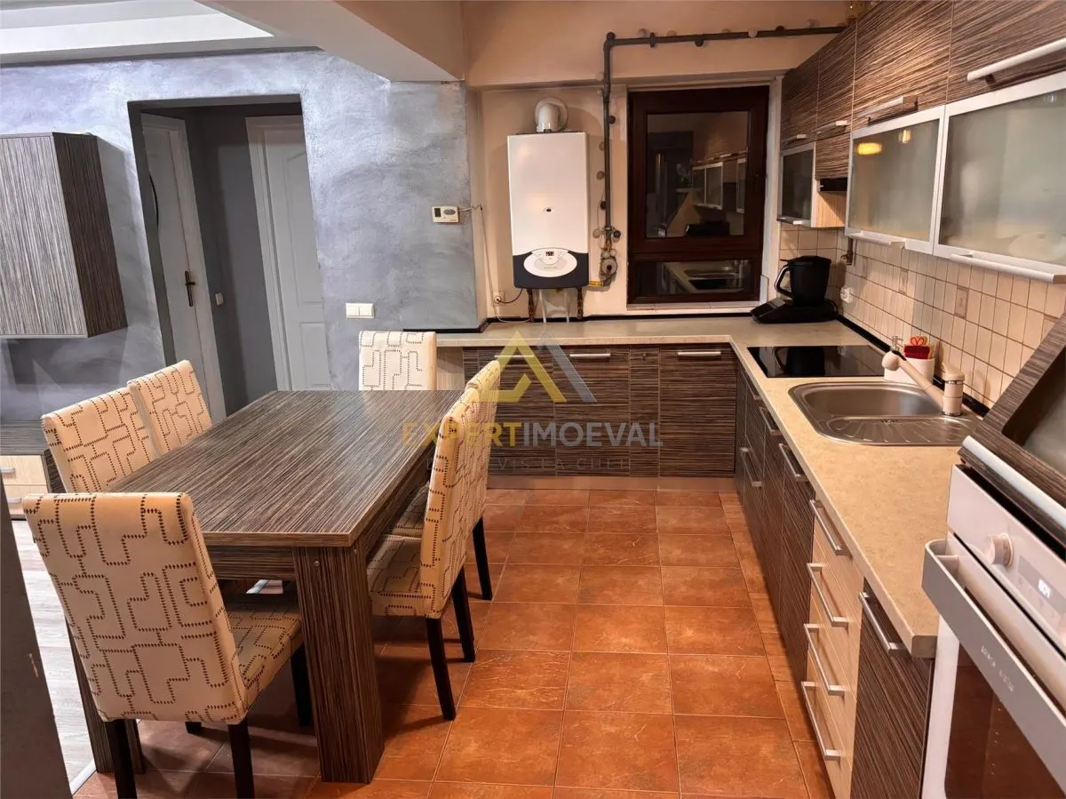 Apartament central 4 camere 80 mp utili etaj 2 - foto 4