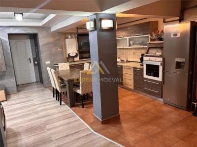 Apartament central 4 camere 80 mp utili etaj 2 - foto 6