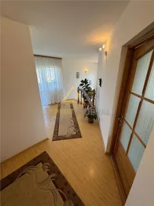 Vila superba de vanzare langa Castel Transilvania - foto 15