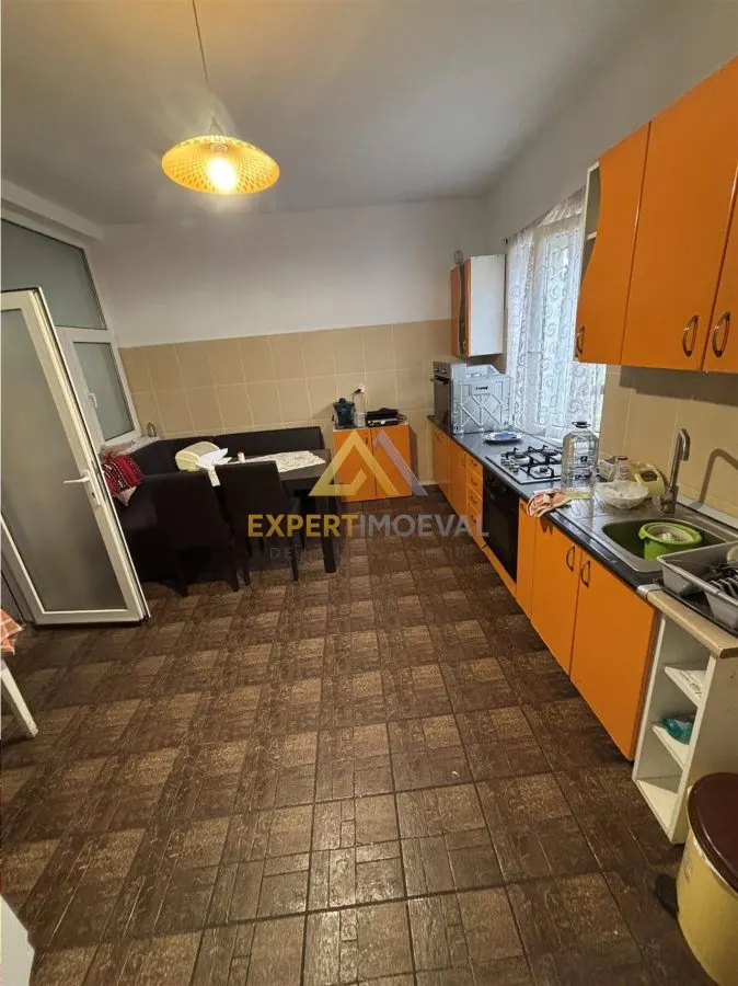 Casa spectaculoasa , Str Branduselor Baia Mare - foto 16