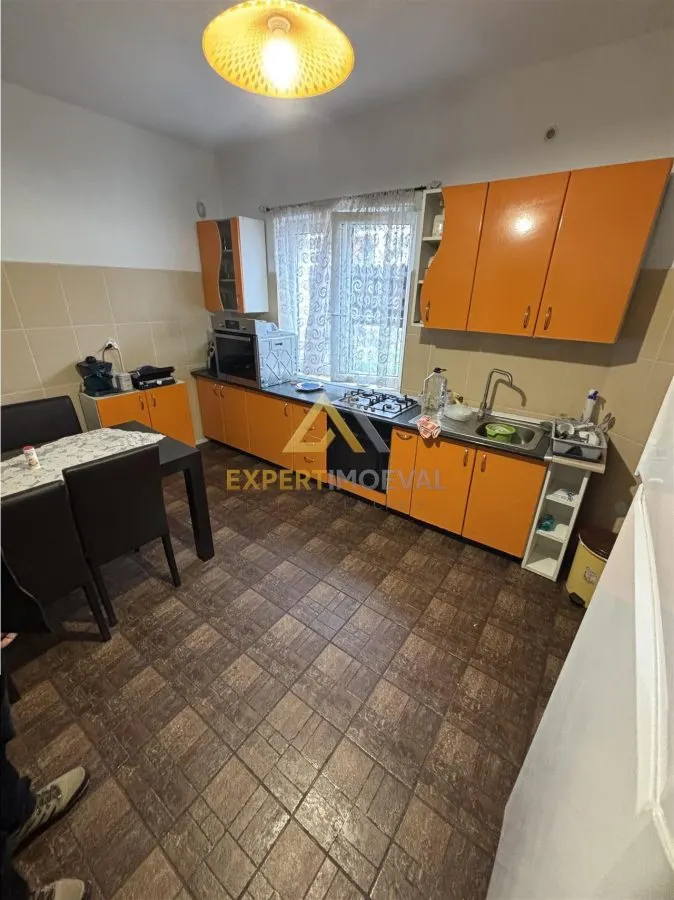 Casa spectaculoasa , Str Branduselor Baia Mare - foto 17