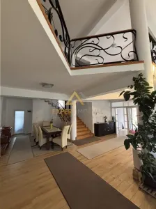 Casa spectaculoasa , Str Branduselor Baia Mare - foto 21