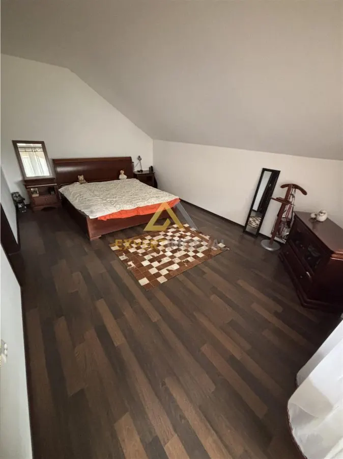 Casa spectaculoasa , Str Branduselor Baia Mare - foto 4