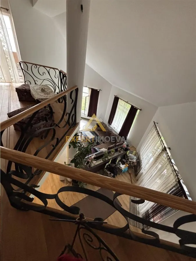 Casa spectaculoasa , Str Branduselor Baia Mare - foto 6