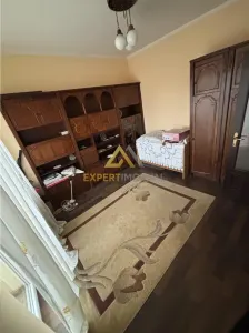 Casa spectaculoasa , Str Branduselor Baia Mare - foto 7