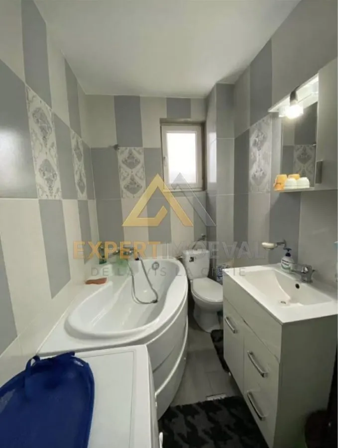 Apartament de vanzare 2 camere Marasesti, parter - foto 3