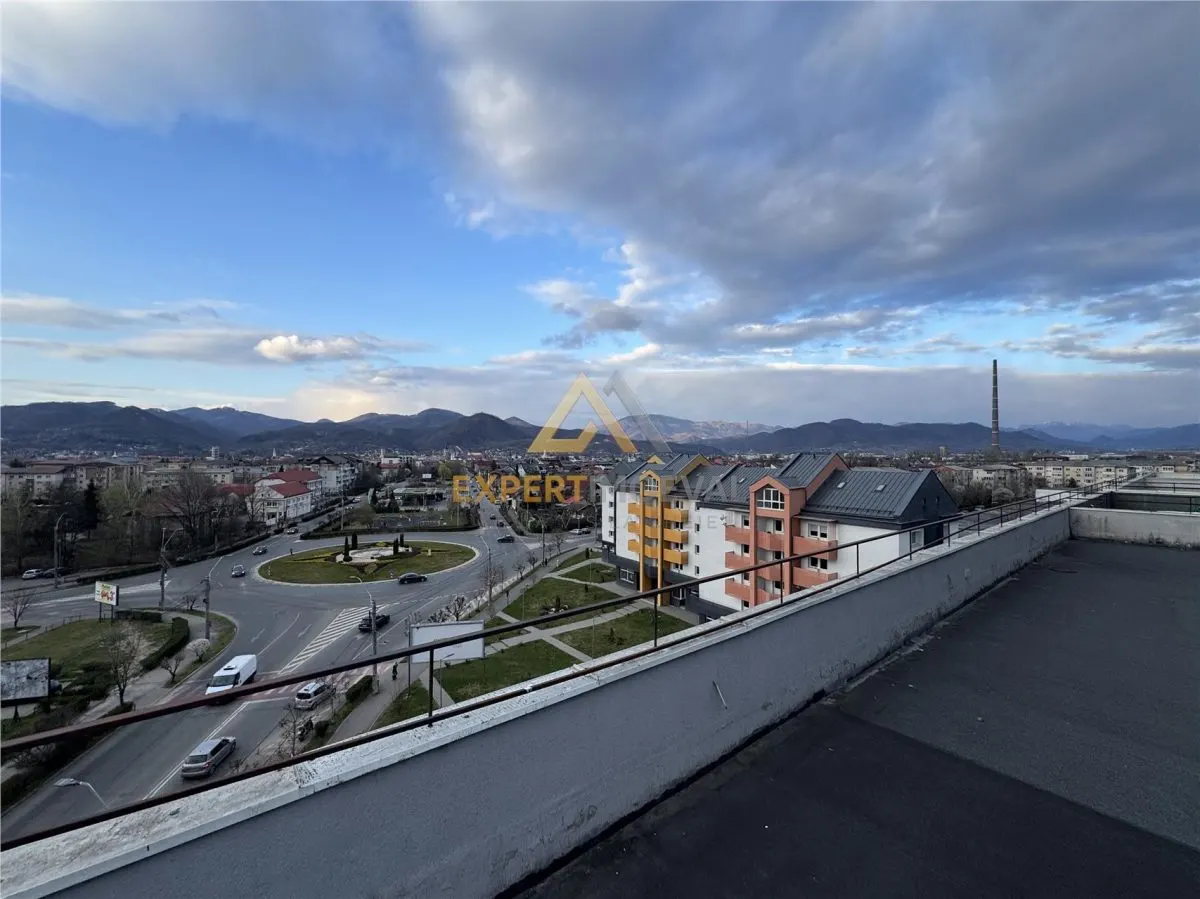 PENTHOUSE DE VANZARE  langa Hotel Europa - foto 16