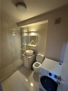 PENTHOUSE DE VANZARE  langa Hotel Europa - foto 4