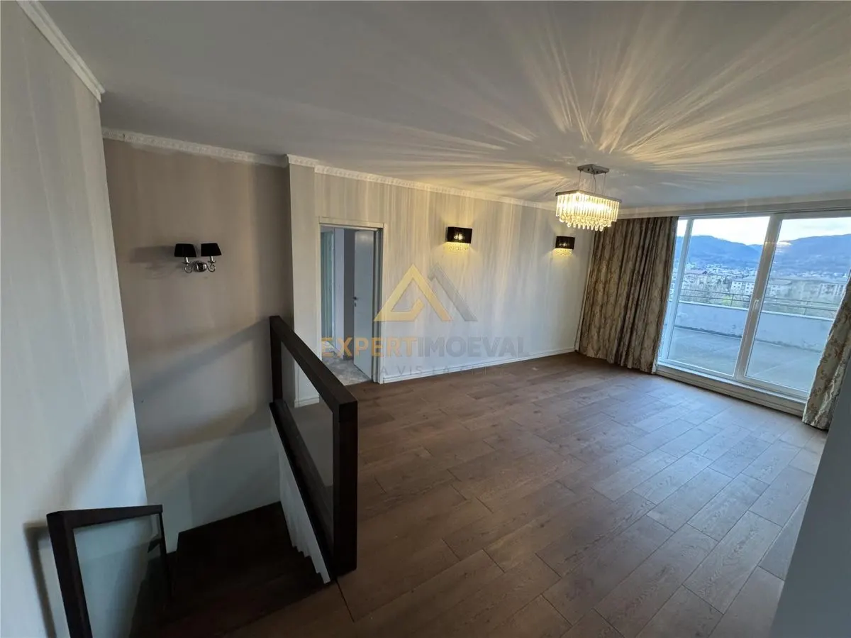 PENTHOUSE DE VANZARE  langa Hotel Europa - foto 7