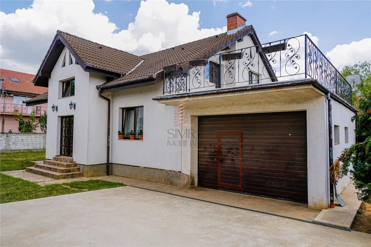 Casa de vanzare  cu teren de 722 mp in Sanmartin - foto 1