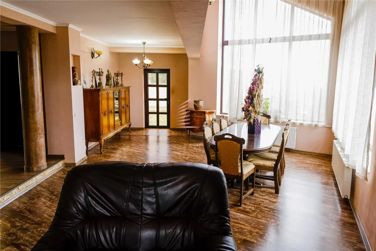 Casa de vanzare  cu teren de 722 mp in Sanmartin - foto 14