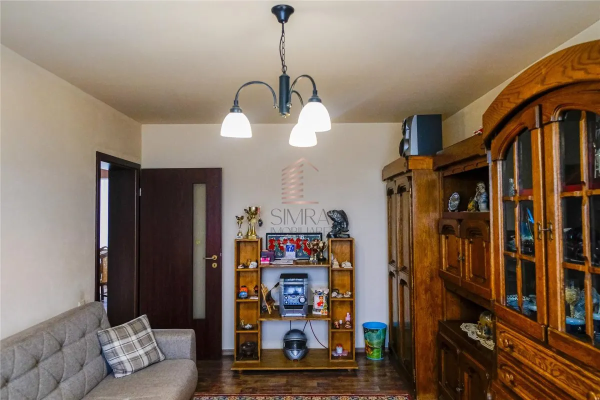 Casa de vanzare  cu teren de 722 mp in Sanmartin - foto 17