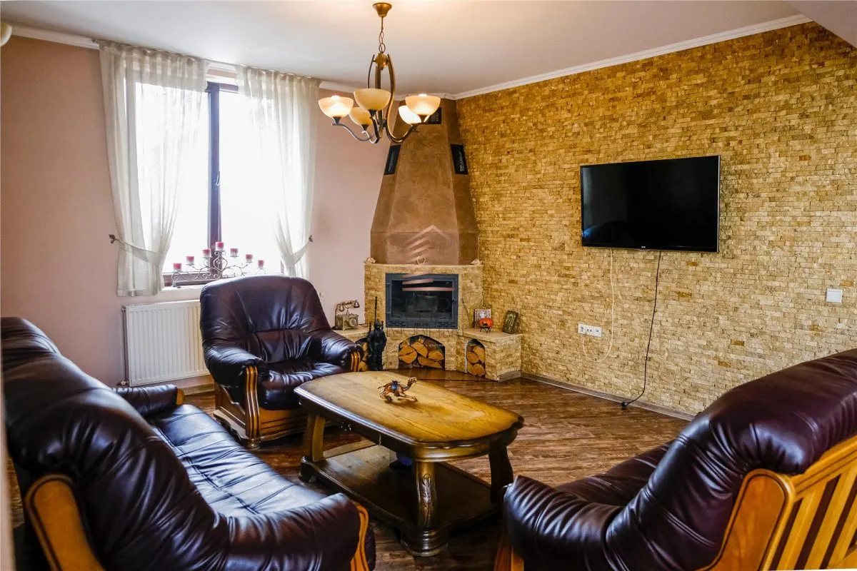 Casa de vanzare  cu teren de 722 mp in Sanmartin - foto 21
