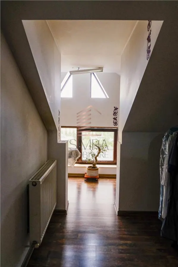 Casa de vanzare  cu teren de 722 mp in Sanmartin - foto 25