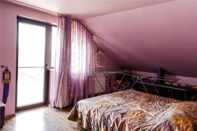 Casa de vanzare  cu teren de 722 mp in Sanmartin - foto 26