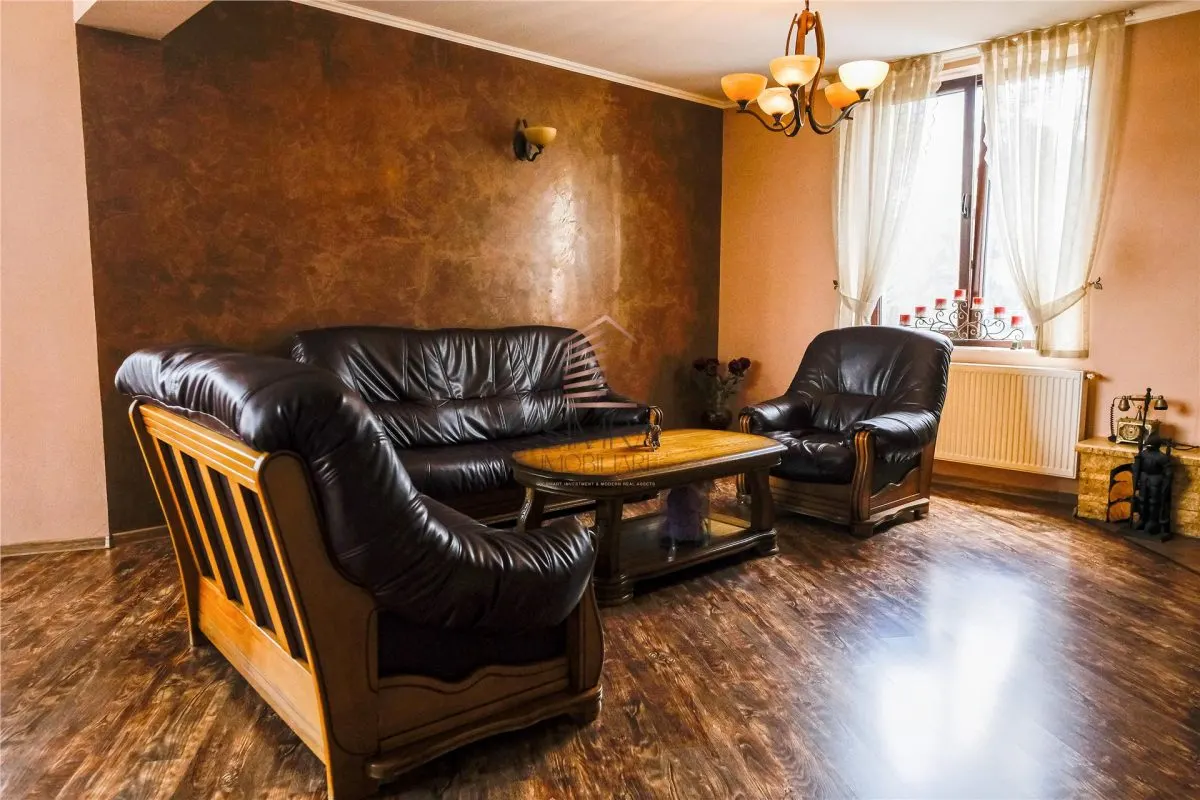 Casa de vanzare  cu teren de 722 mp in Sanmartin - foto 4