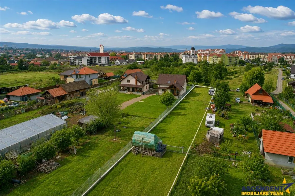 Teren intravilan,pe 2.900 mp,recomandat rezidential/investitional, Sfantu Gheorghe - foto 2