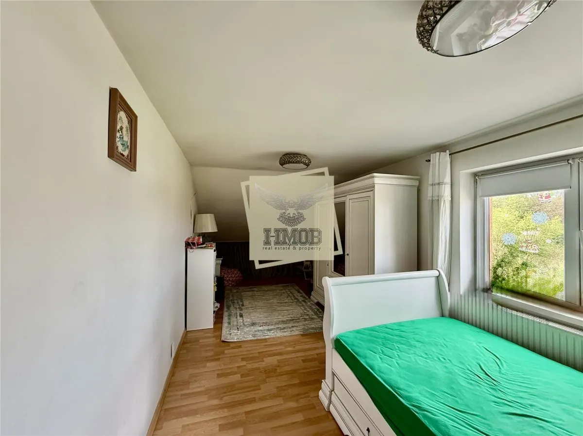 Casa moderna 6 camere 2 bai terasa garaj 654 mp teren Selimbar - foto 17