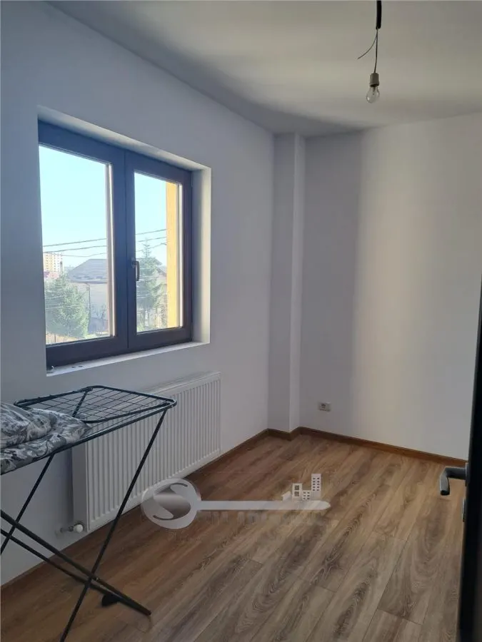 Apartament 3 Camere Valea Adancă - 445 euro - foto 11