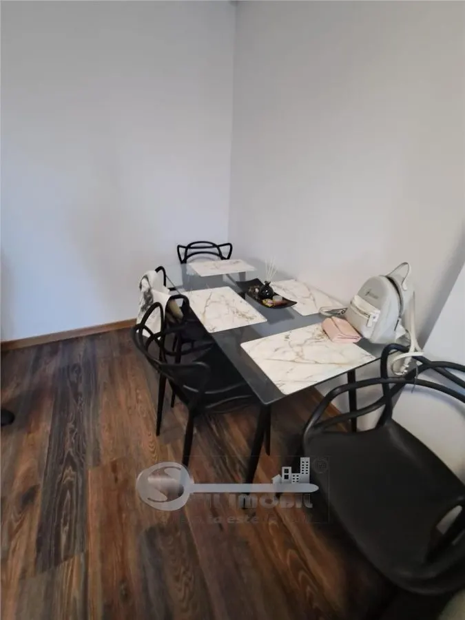 Apartament 3 Camere Valea Adancă - 445 euro - foto 3