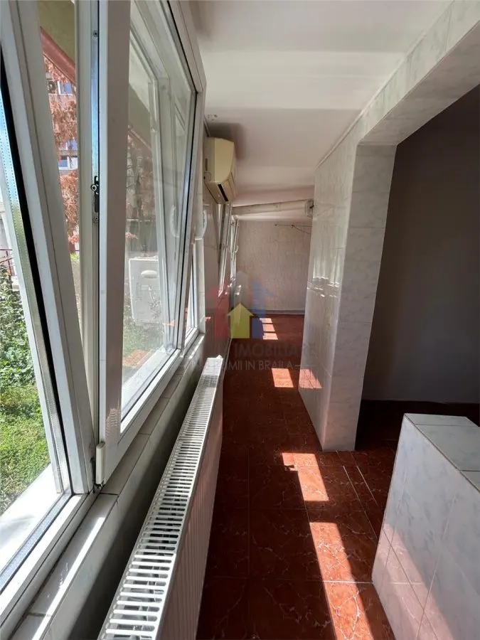 VEZI VIDEO! 2 camere 48 mp,  parter cu balcon 11 m, Viziru 1 - foto 5