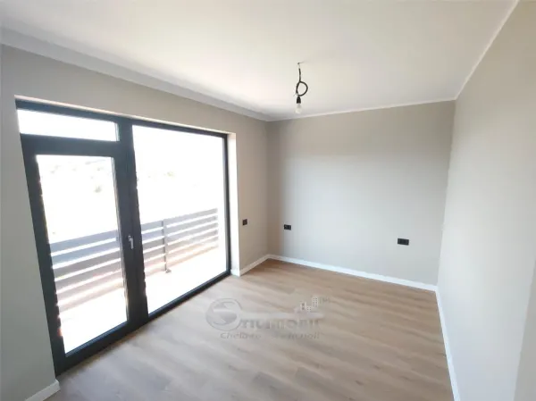 Casă 4 camere Miroslava - poza 6