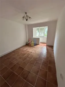 Apartament 2 camere, PARTER, zona Vizru 1, DECOMANDAT - foto 3