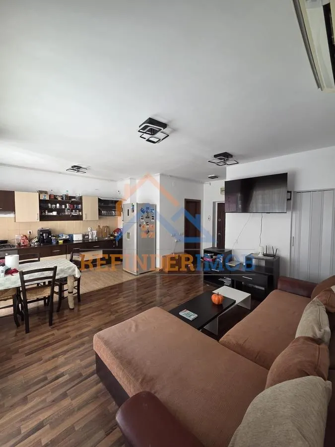 Vanzare 3 camere Titan-Rasarit de soare 70mp - foto 3