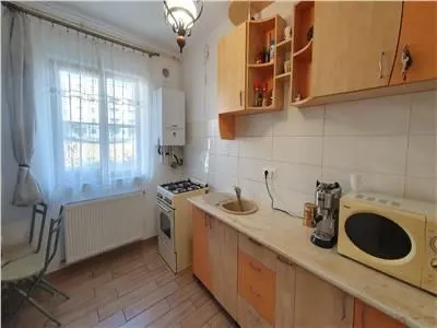 Apartament 2 camere decomandat Tractorul Coresi - foto 2