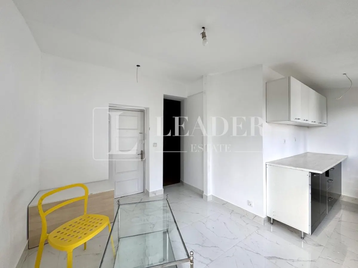 Stirbei Voda || Parc Cismigiu | Apartament renovat in vila - foto 9