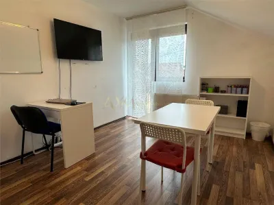 Inchiriere casa 4 camere - foto 17