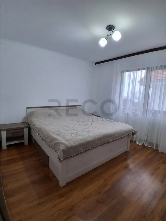 RECO Vila  cu 6 camere +garaj + teren generos- zona Baile Felix - foto 12