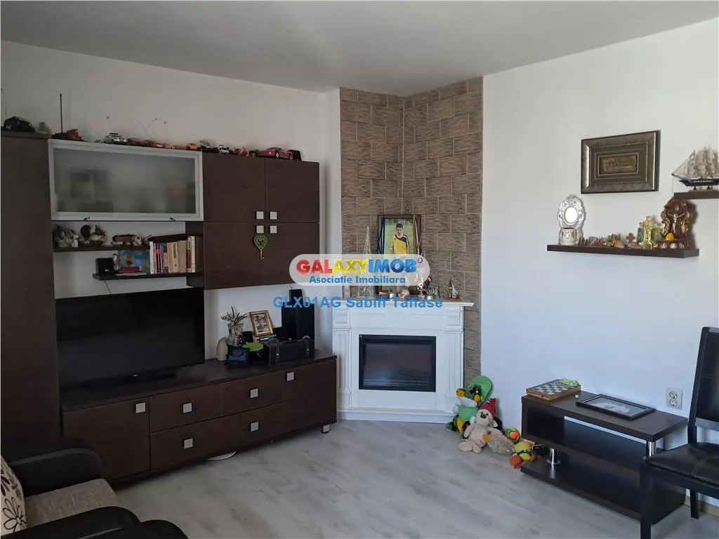 DE VANZARE APARTAMENT CU 3 CAMERE MODERN BRADU - foto 4