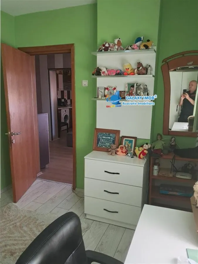 DE VANZARE APARTAMENT CU 3 CAMERE MODERN BRADU - foto 8
