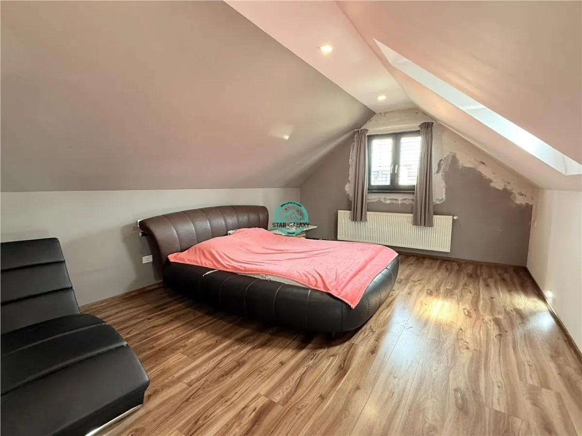 Vand casa cu 4 camere in zona semicentrala, 340mp utili si teren 510mp - foto 13
