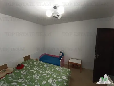 Apartament modern cu 4 camere plus boxa, cu SU de 75mp, parter/4, zona OZANA, la 10 , 15 minute pietonal de statia de metrou 1 Dec 1918. - foto 14
