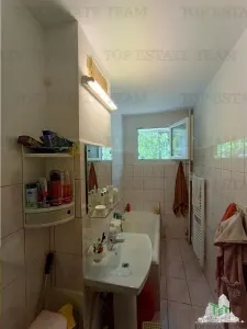 Apartament modern cu 4 camere plus boxa, cu SU de 75mp, parter/4, zona OZANA, la 10 , 15 minute pietonal de statia de metrou 1 Dec 1918. - foto 17