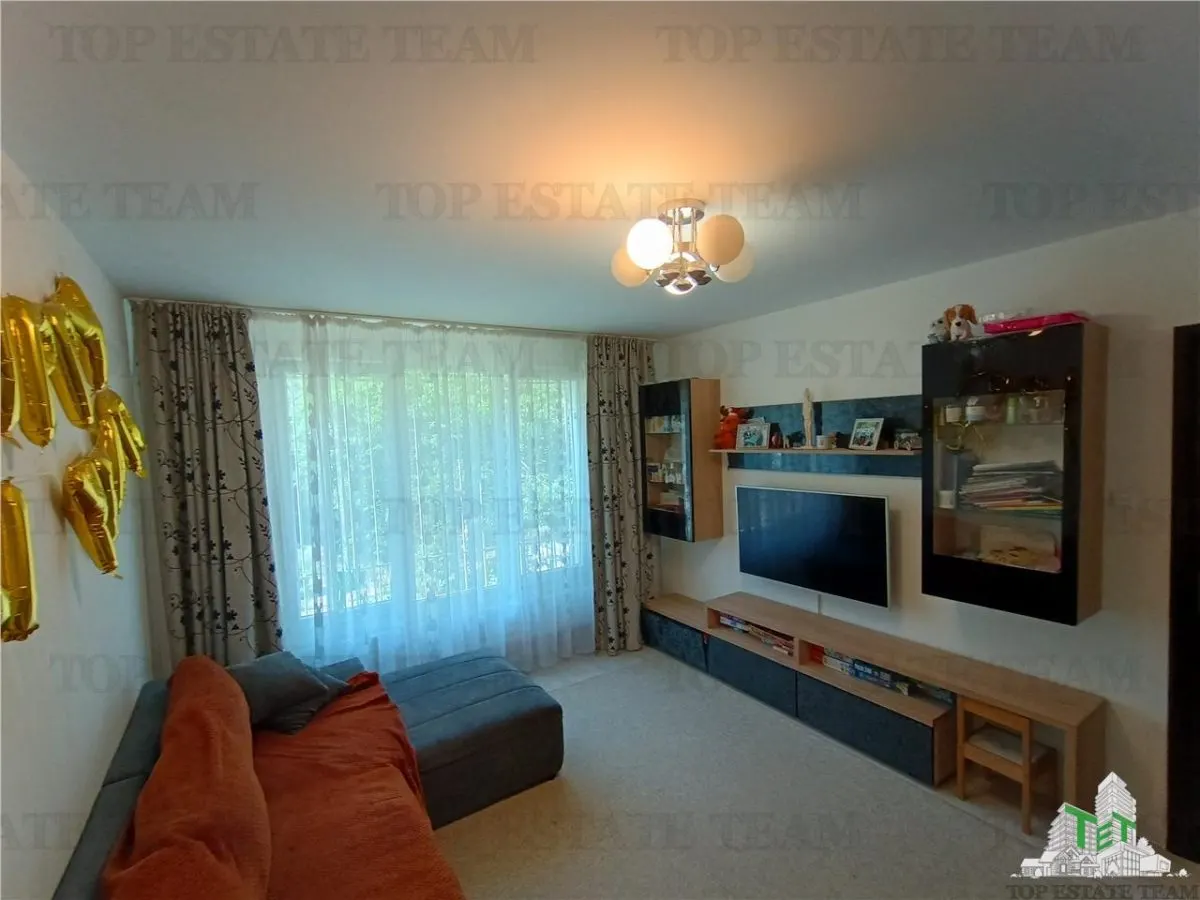Apartament modern cu 4 camere plus boxa, cu SU de 75mp, parter/4, zona OZANA, la 10 , 15 minute pietonal de statia de metrou 1 Dec 1918. - foto 3