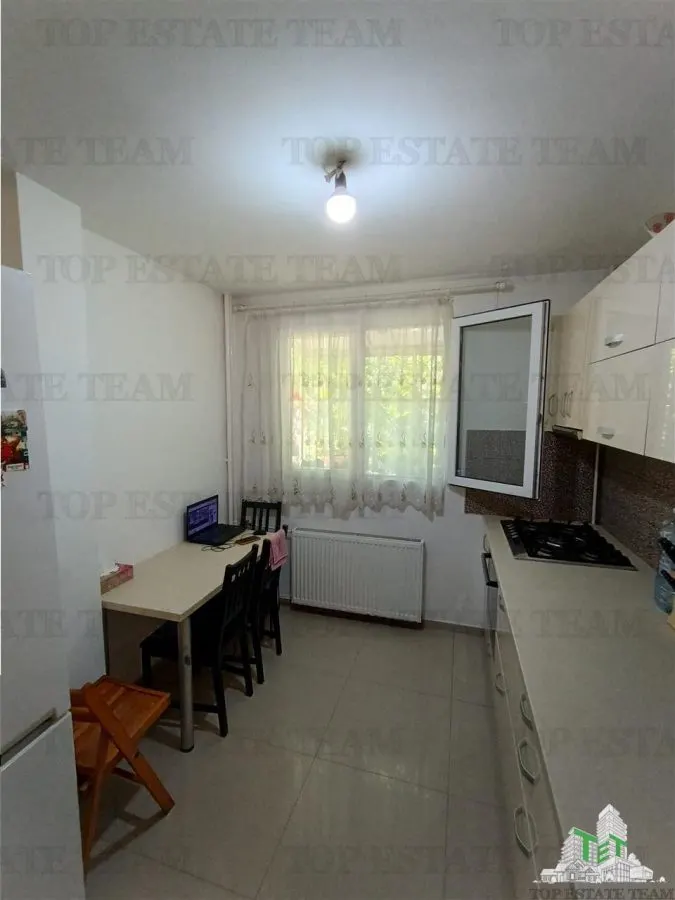 Apartament modern cu 4 camere plus boxa, cu SU de 75mp, parter/4, zona OZANA, la 10 , 15 minute pietonal de statia de metrou 1 Dec 1918. - foto 9