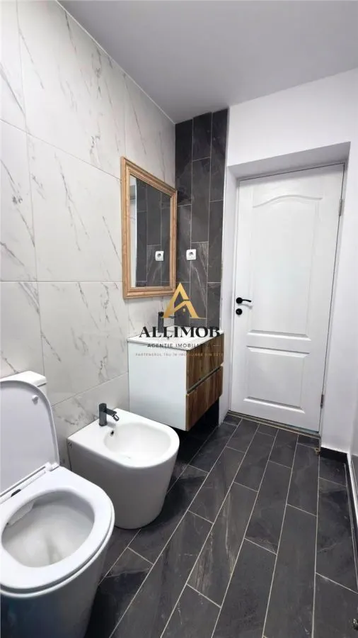 Apartament 3 camere in vila, zona centrala - foto 8