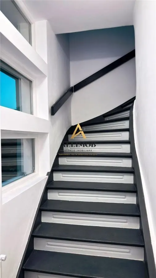 Apartament 3 camere in vila, zona centrala - foto 10