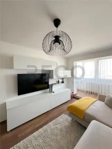 RECO Apartament 3 camere, zona Dacia, balcon, priveliste superba - foto 2