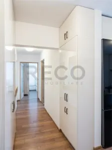 RECO Apartament 3 camere, zona Dacia, balcon, priveliste superba - foto 7