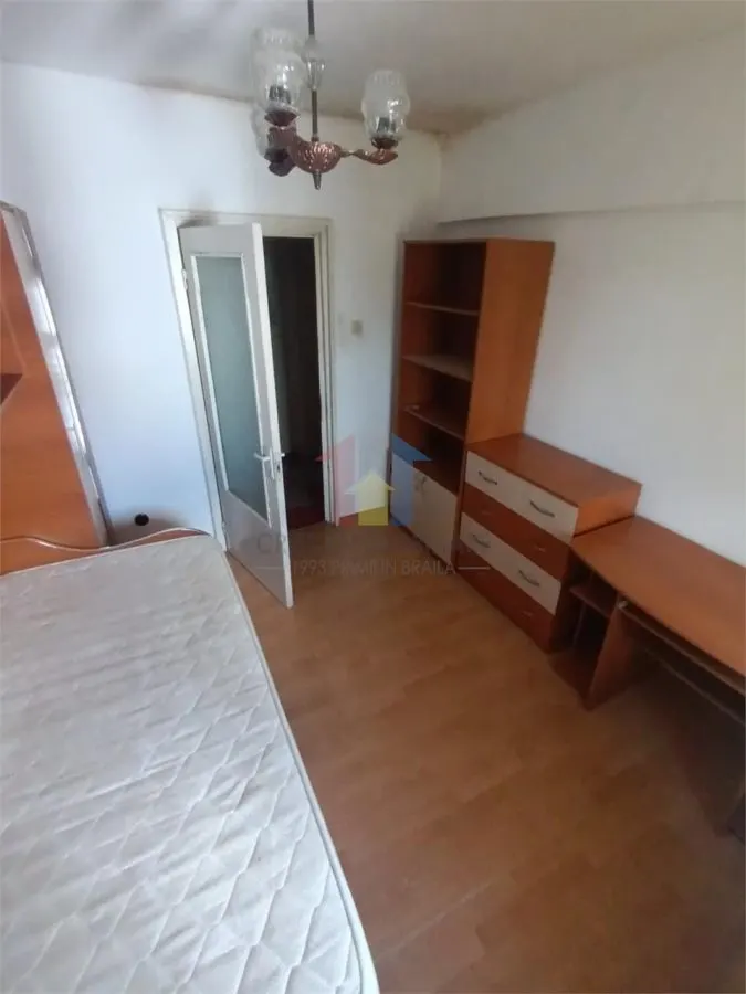 Pret Bun!  SPATIOS! Apartament 3 camere Decomandat, 70mp zona Obor - foto 4