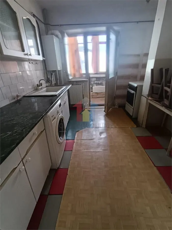 Pret Bun!  SPATIOS! Apartament 3 camere Decomandat, 70mp zona Obor - foto 6