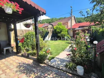 Resita Casa cocheta, P+1,  Zona Muncitoresc, 135 Mp - Resita