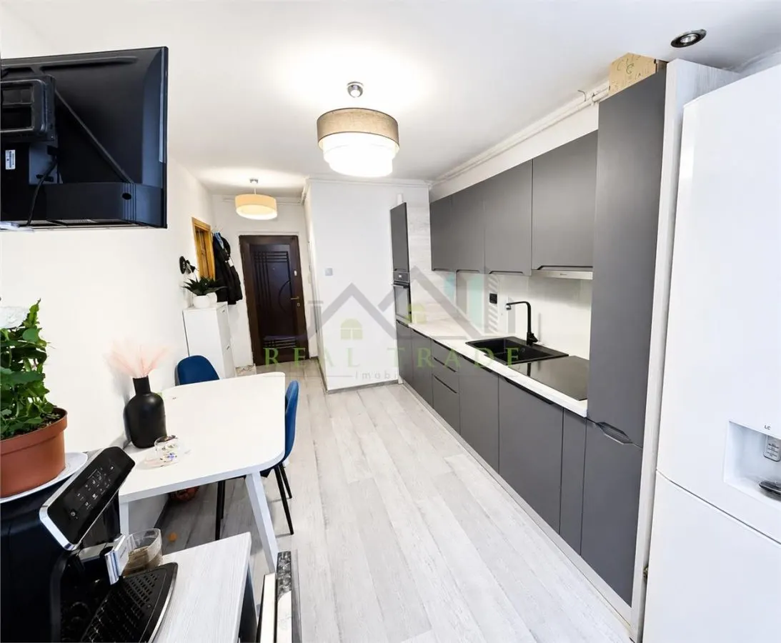 Apartament 2 camere etajul 2 zona Grivitei - foto 3