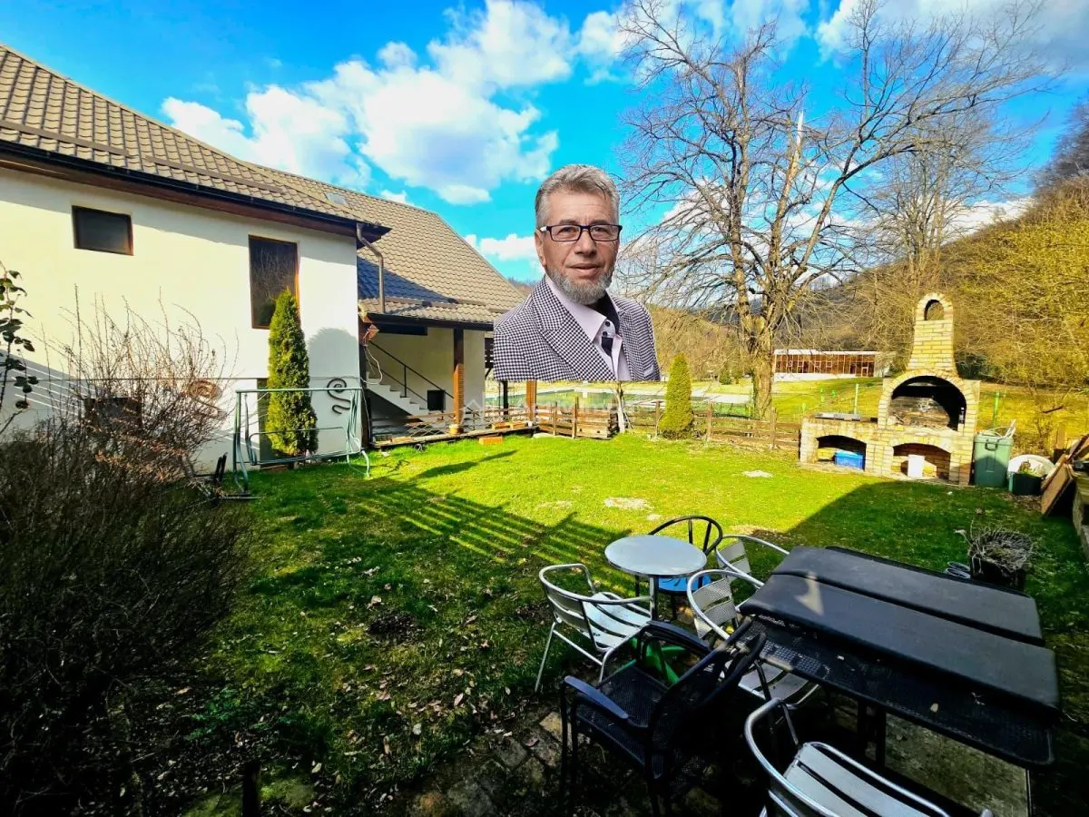 Resita Casa cu Teren Drept 500 Mp retrasa la marginea padurii Comision ZERO Cumparator!!! - foto 1